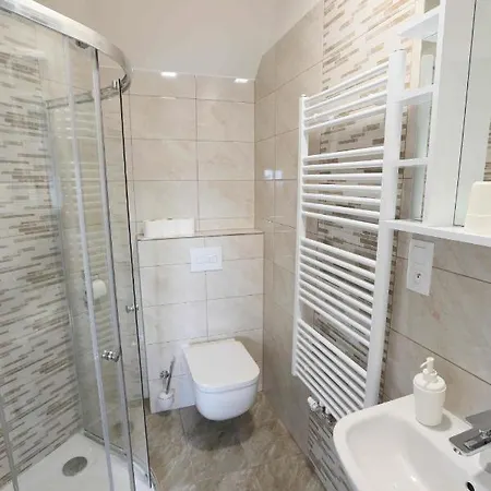 Aparthotel Aura *